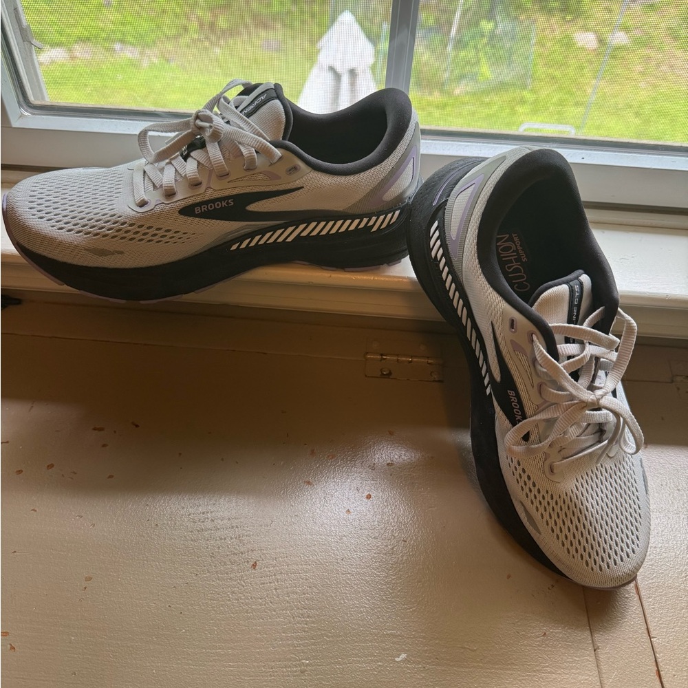Brooks Adrenaline GTS 23 Supportive Running Shoes Athletic Sneakers Women’s 8.5 - Picture 3 of 8